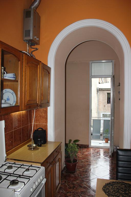 Apartment In Purtseladze Street Τυφλίδα Εξωτερικό φωτογραφία