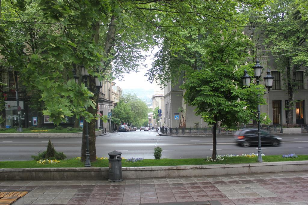 Apartment In Purtseladze Street Τυφλίδα Εξωτερικό φωτογραφία