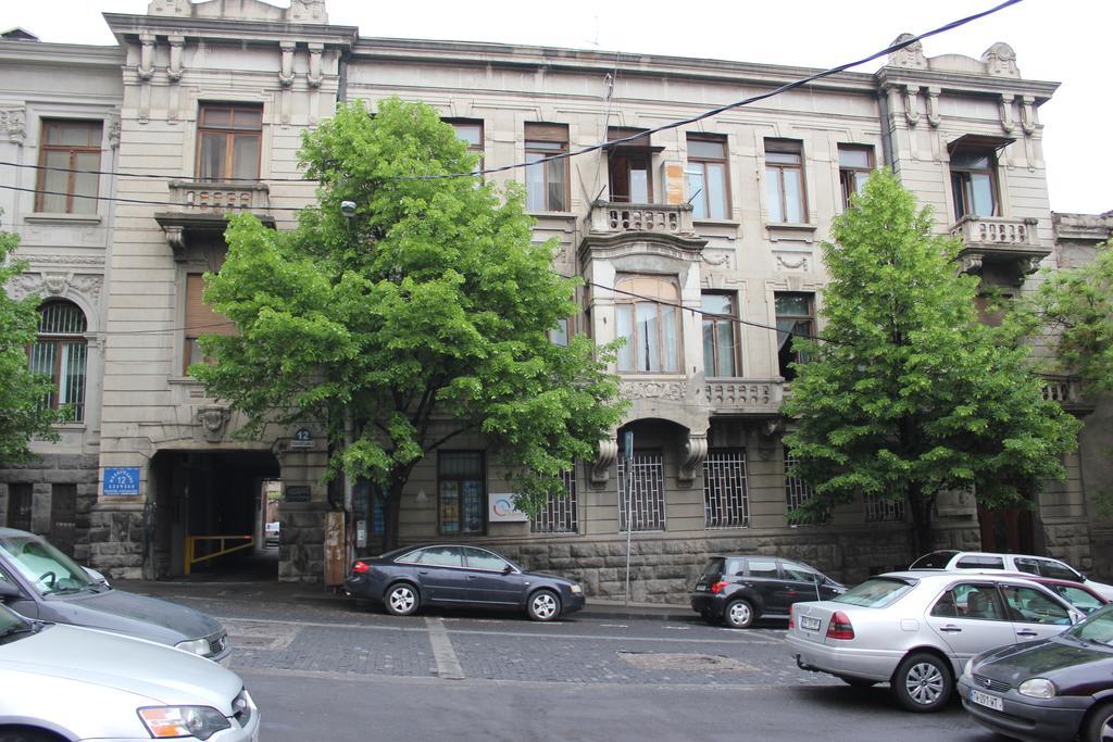 Apartment In Purtseladze Street Τυφλίδα Εξωτερικό φωτογραφία