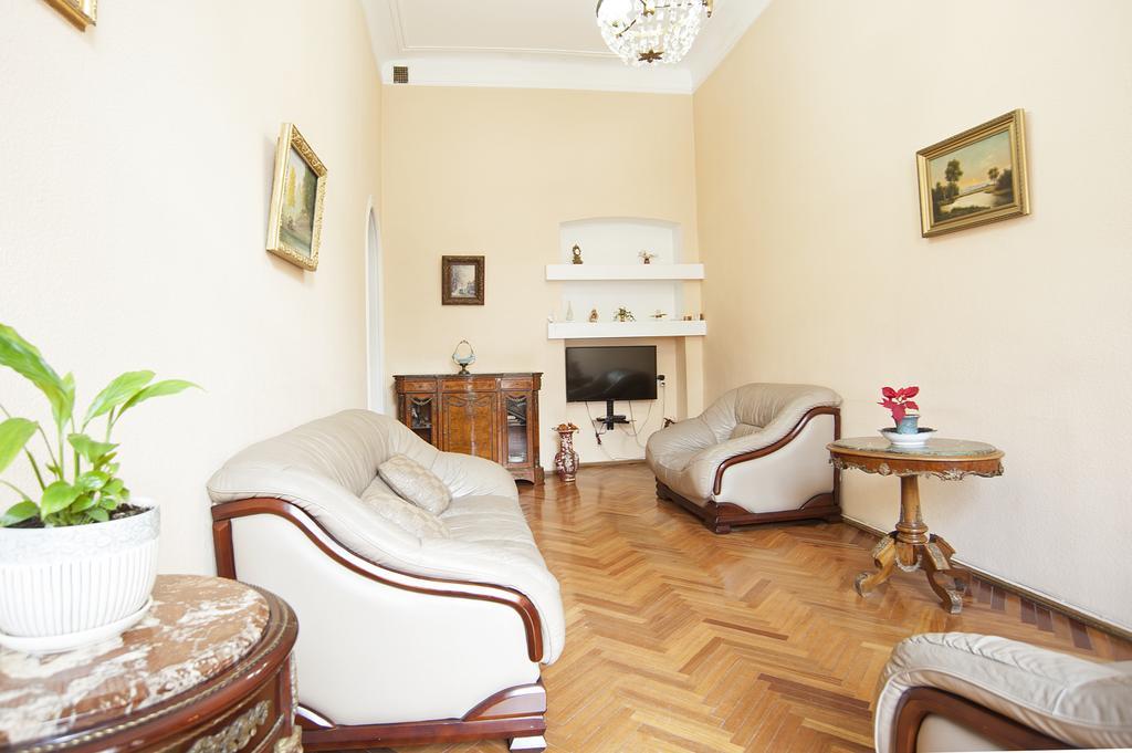 Apartment In Purtseladze Street Τυφλίδα Εξωτερικό φωτογραφία
