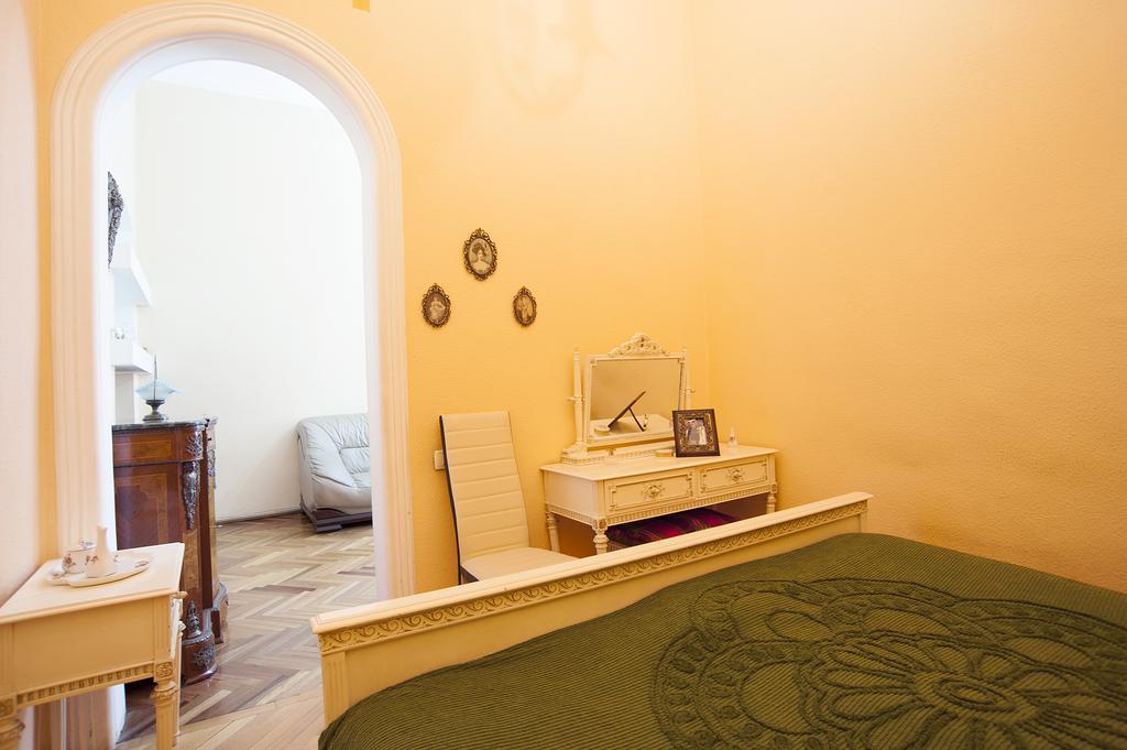 Apartment In Purtseladze Street Τυφλίδα Εξωτερικό φωτογραφία