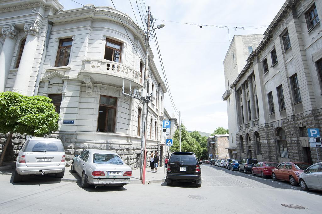 Apartment In Purtseladze Street Τυφλίδα Εξωτερικό φωτογραφία