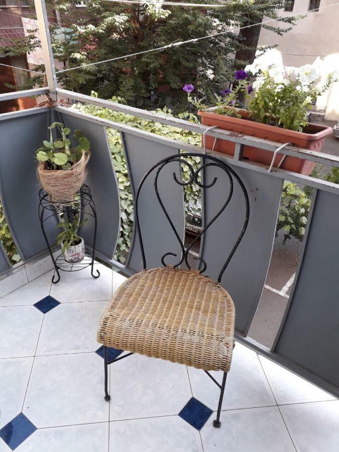 Apartment In Purtseladze Street Τυφλίδα Εξωτερικό φωτογραφία